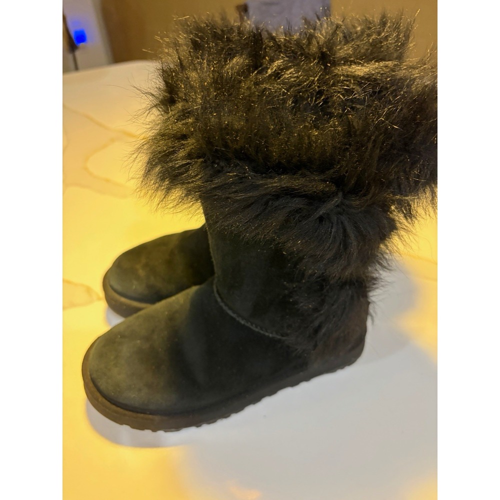 UGG 1018304 Black Suede Fur Trim Buckle Lined Ankle Bootie Women's 5